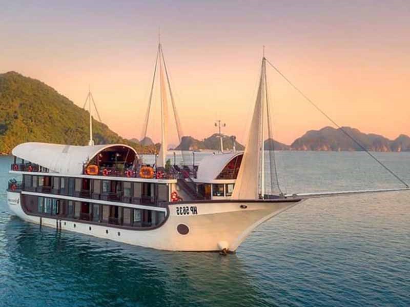 Sena Cruise -  Elegance and Tradition - 2 Days 1 Night - Lanha Bay