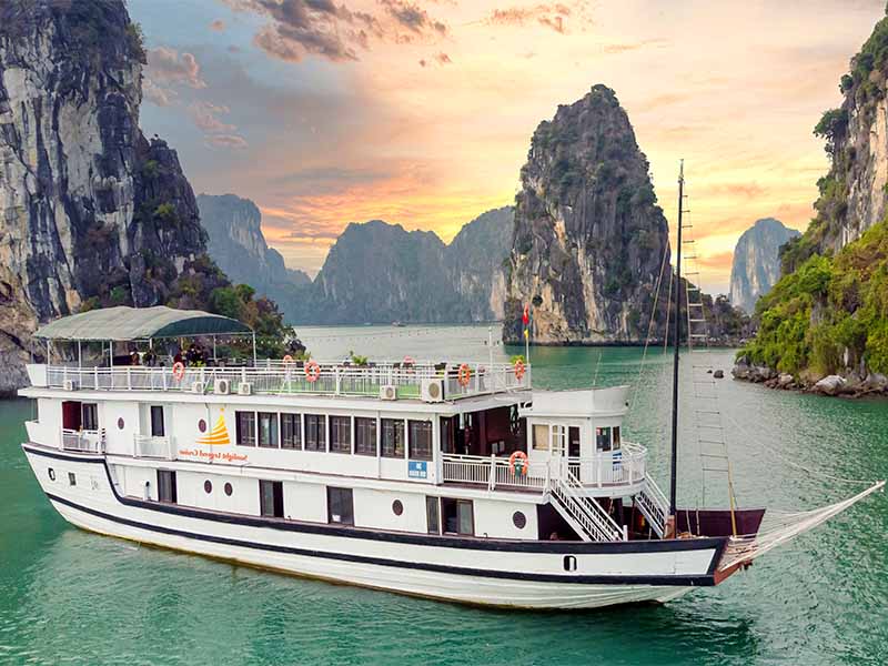 Sunlight Legend Halong Cruise - All-Inclusive Adventure - 2 Days 1 Night - Halong Bay