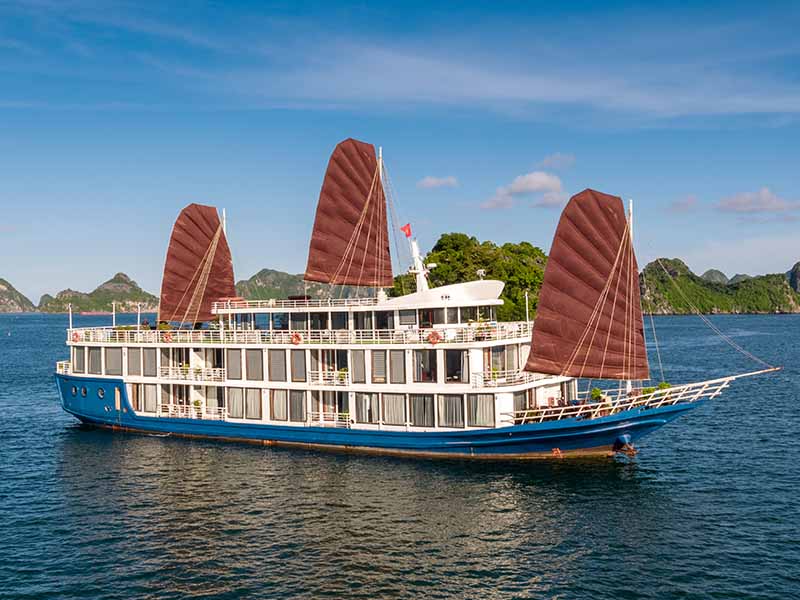 Verdure Lotus Classic Cruise - Creativity in Design and the Delicate Beauty - 2 Days 1 Night - Lanha Bay