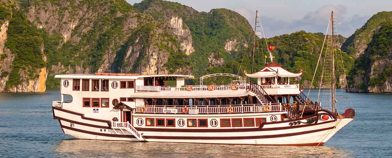 Renea Cruise - An Authentic Journey - 2 Days 1 Night - Halong & Bai Tu Long Bay