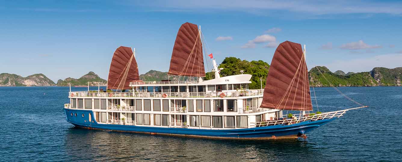 Verdure Lotus Classic Cruise - Creativity in Design and the Delicate Beauty - 2 Days 1 Night - Lanha Bay